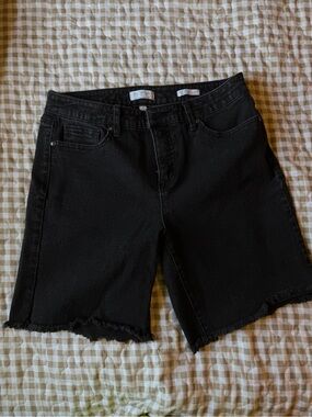 sofia by sofia vergara Black Denim Jean Shorts - size 8